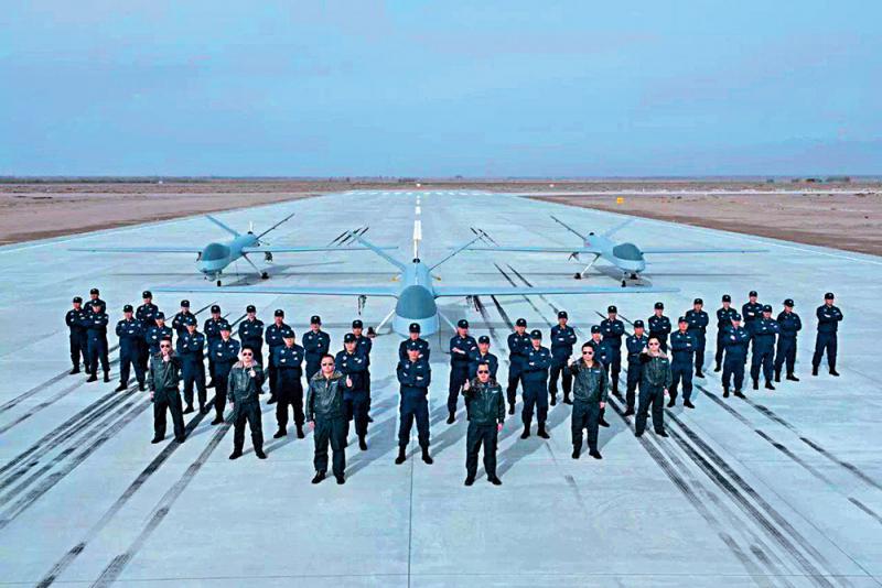 空軍無人機群制勝千里之外 “翼龍”掛“天雷”實現空地打擊